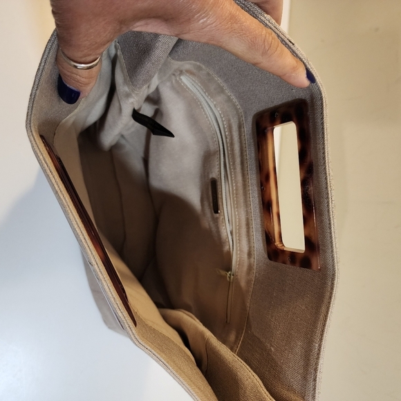 Amada Smith beige embroidered purse - Picture 7 of 11